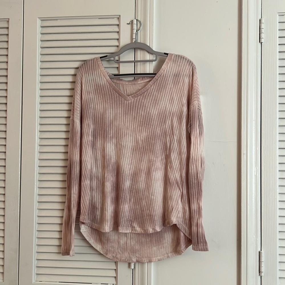 AE Soft & Sexy Ribbed Pink Tie Dye Long Sleeve V-Neck 🌸